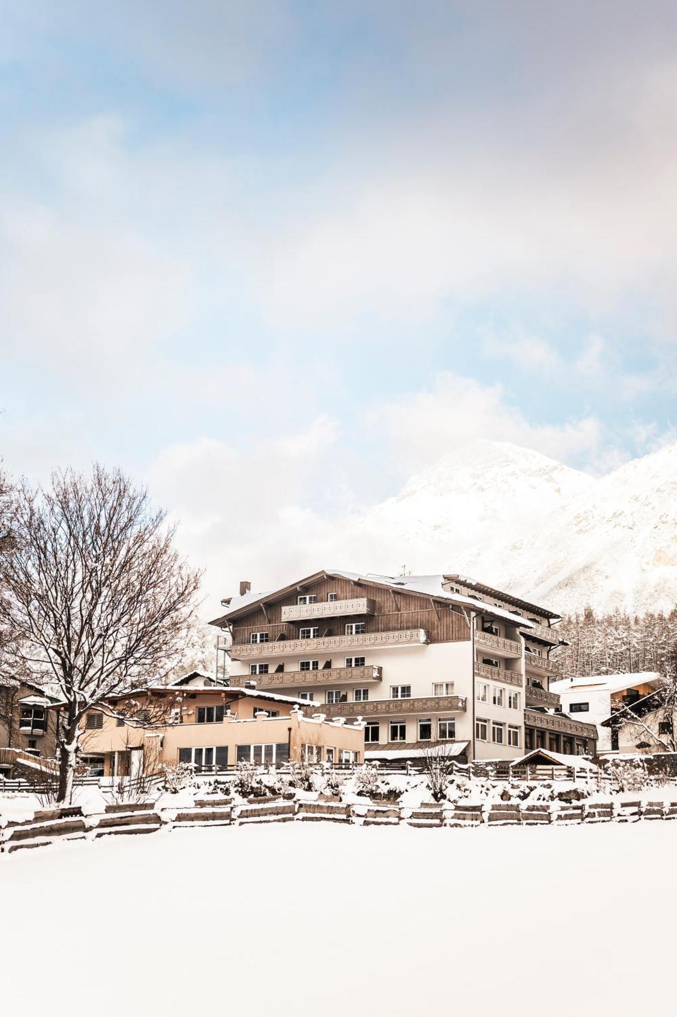 Vital Hotel Ortlerspitz Сан-Валентіно-Алла-Мута Екстер'єр фото